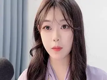 Smalldaisy  live sex cam