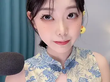 Smalldaisy  live sex cam