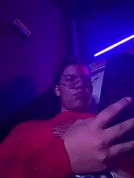 Thailinw  live sex cam