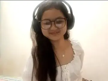 ArvillaVautrin  live sex cam