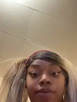 Biancababygirll  live sex cam