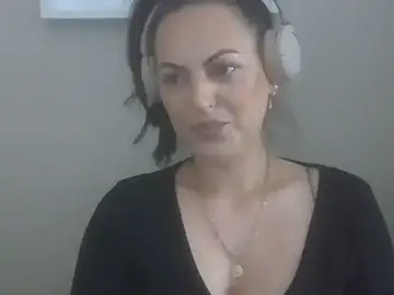 Gigi-Honey  live sex cam