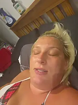 Sexy-Mumma-ElsieX  live sex cam