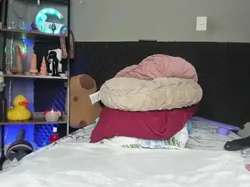 Shadia_Squirt  live sex cam
