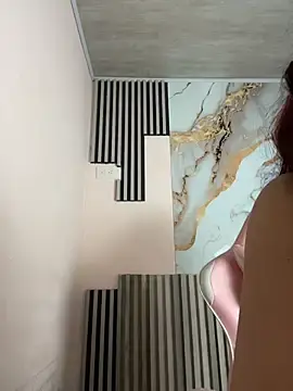 Kira_ec  live sex cam