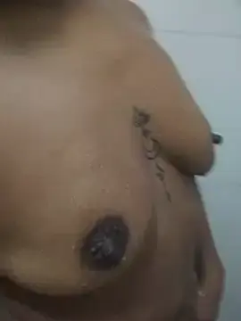 Hillaryplug2026  live sex cam