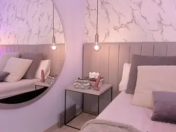 Karlla_Brown  live sex cam