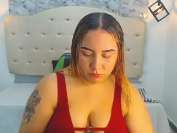 Kathiasaints  live sex cam