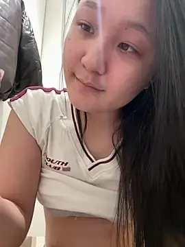 KissMeEva  live sex cam