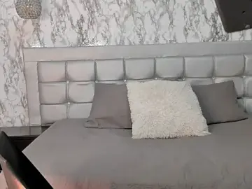 MayaCroos  live sex cam