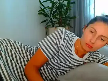 Irina9793  live sex cam
