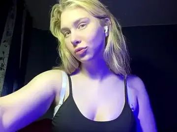 ShariLappas  live sex cam