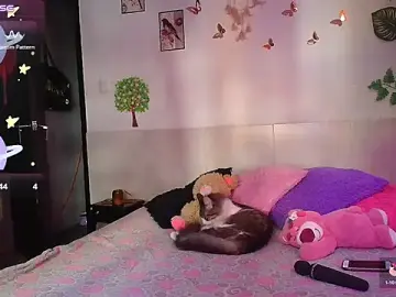 Emily_cooper_t  live sex cam