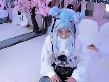 BizzyNoar  live sex cam