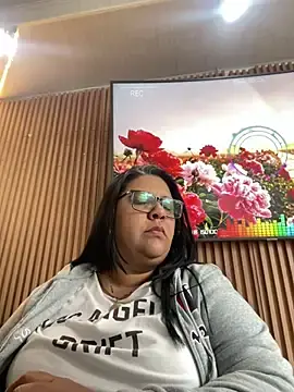 Carameloswing1  live sex cam