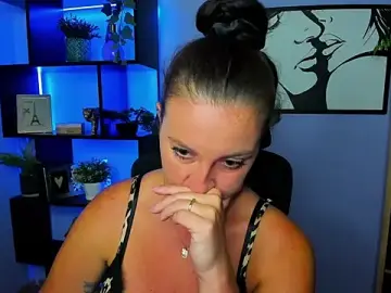 FUN_AMI  live sex cam