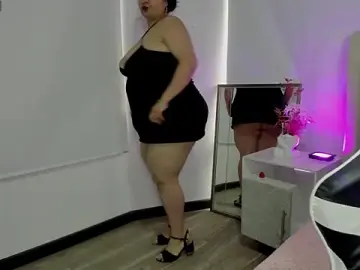 JadeBellee  live sex cam
