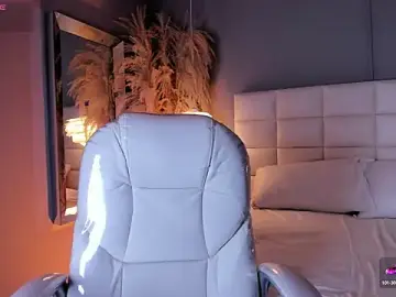 CassieCanddy  live sex cam
