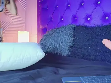 Kamila_martin1  live sex cam