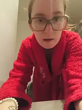 Ladydivine14  live sex cam