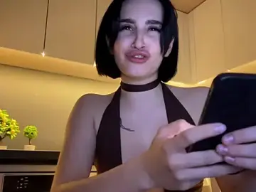 Lada_Dark  live sex cam