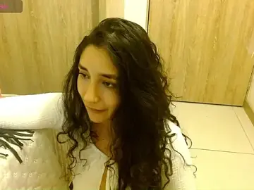 Daki_love33  live sex cam