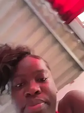 Guianna27  live sex cam