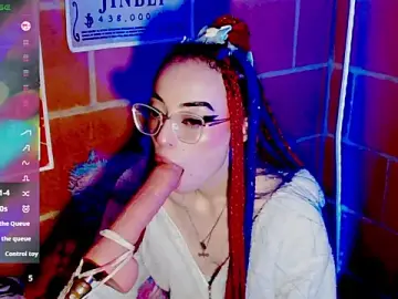 Yennastone  live sex cam
