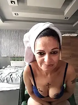 Ahuubenn  live sex cam