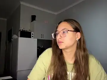 Mlacutehere  live sex cam