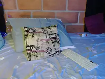 Nathacha  live sex cam