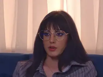 SeleneHart  live sex cam