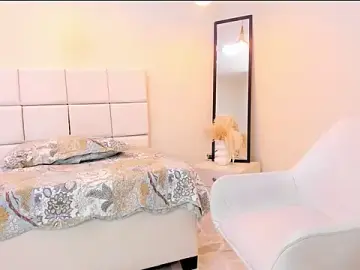 Sofia_44  live sex cam