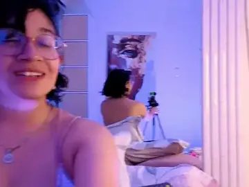 DaryMoon  live sex cam