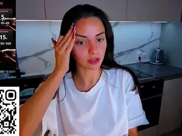 EmiliaZen  live sex cam