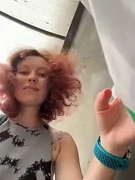 Frost_foxy  live sex cam