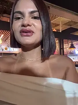 IrinaVelvet  live sex cam