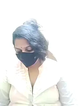 Soundarya143  live sex cam