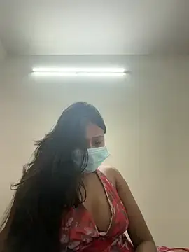 YOURJESSIEE  live sex cam