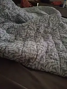 Francochev273  live sex cam