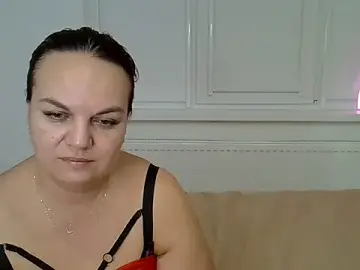 Mirilada555  live sex cam