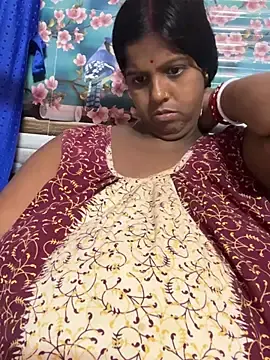 Beauty-queen  live sex cam