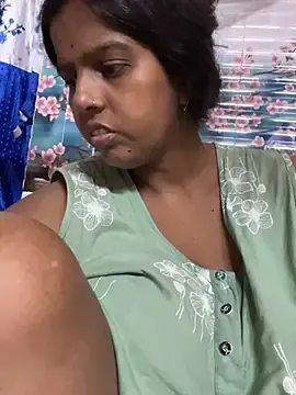 Beauty-queen  live sex cam
