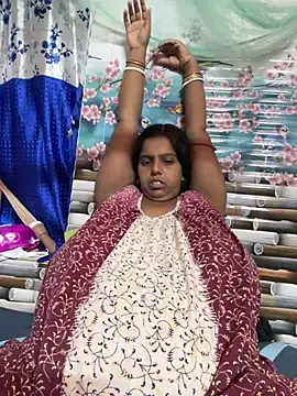Beauty-queen  live sex cam