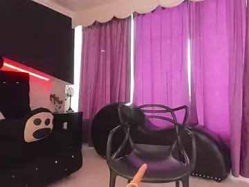 Coral_Gibson  live sex cam