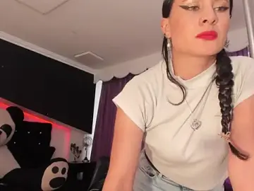 Coral_Gibson  live sex cam
