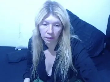 Dulce-Bella  live sex cam