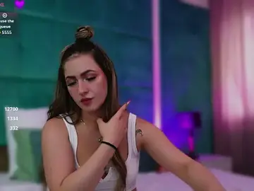 LucyLextonX  live sex cam