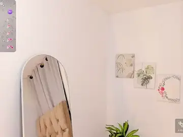 ValentiinaMoon  live sex cam