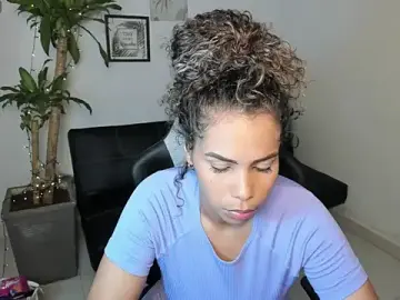 AlyssannVhm  live sex cam